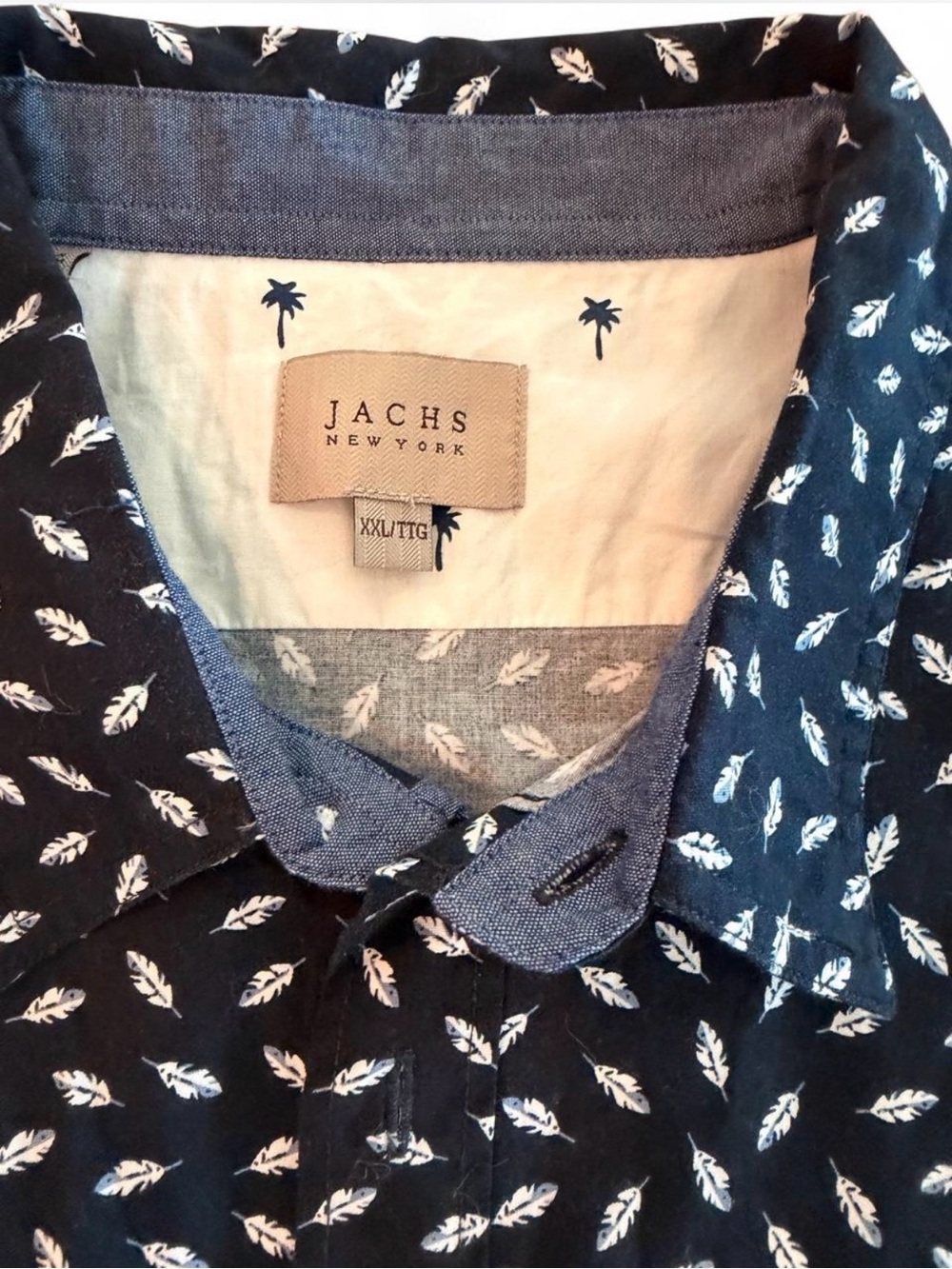 Jachs Navy Short-Sleeve Button-Down Shirt with White Leaf Print - Picture 2 of 3